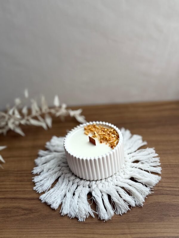 Imagen de WhatsApp 2025-06-15 a las 19.43.17_f310693b Naranja